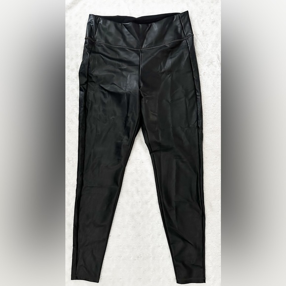 NWOT- ATHLETA - ALL OVER GLEAM TIGHT in Black - Picture 5 of 11